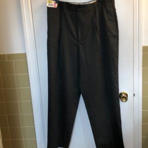 NWT Perry Ellis Men’s Grey Trousers 40x32